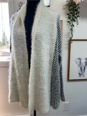 Billabong Open-Front Fuzzy Cardigan in Cream and Black